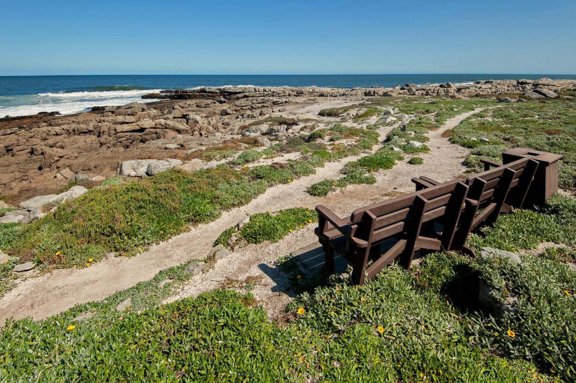 Apartment 49 Whalerock Hermanus